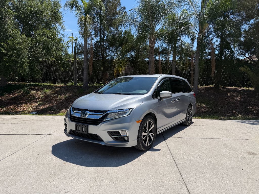 2019 Honda Odyssey Elite's photo