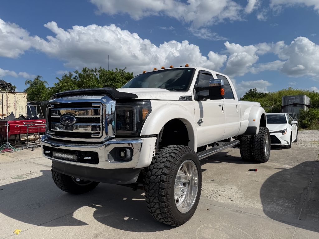 2014 Ford F-450 Lariat 4x4 Crew Cab 172-In DRW's photo