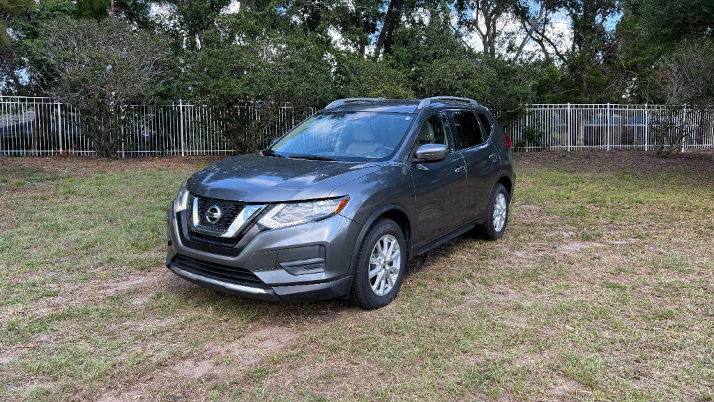 2017 Nissan Rogue SV FWD's photo
