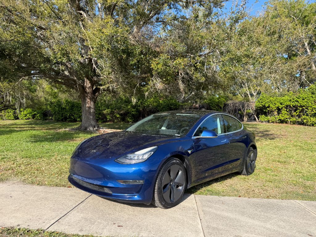 2020 Tesla Model 3 Performance Dual Motor All-Wheel Drive's photo