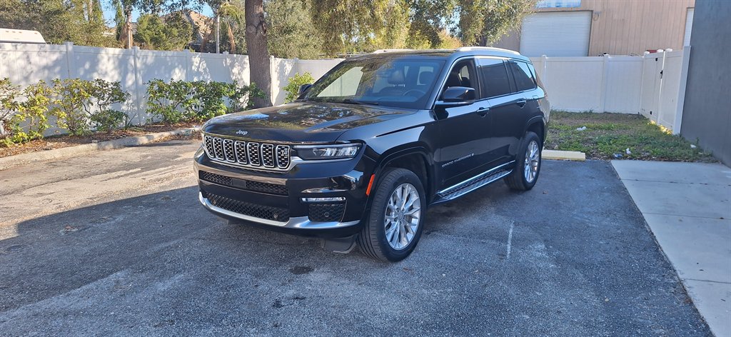 2021 Jeep Grand Cherokee L Summit's photo