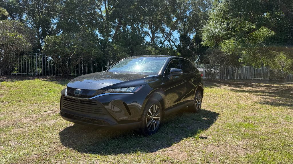 2021 Toyota Venza LE Hybrid AWD's photo