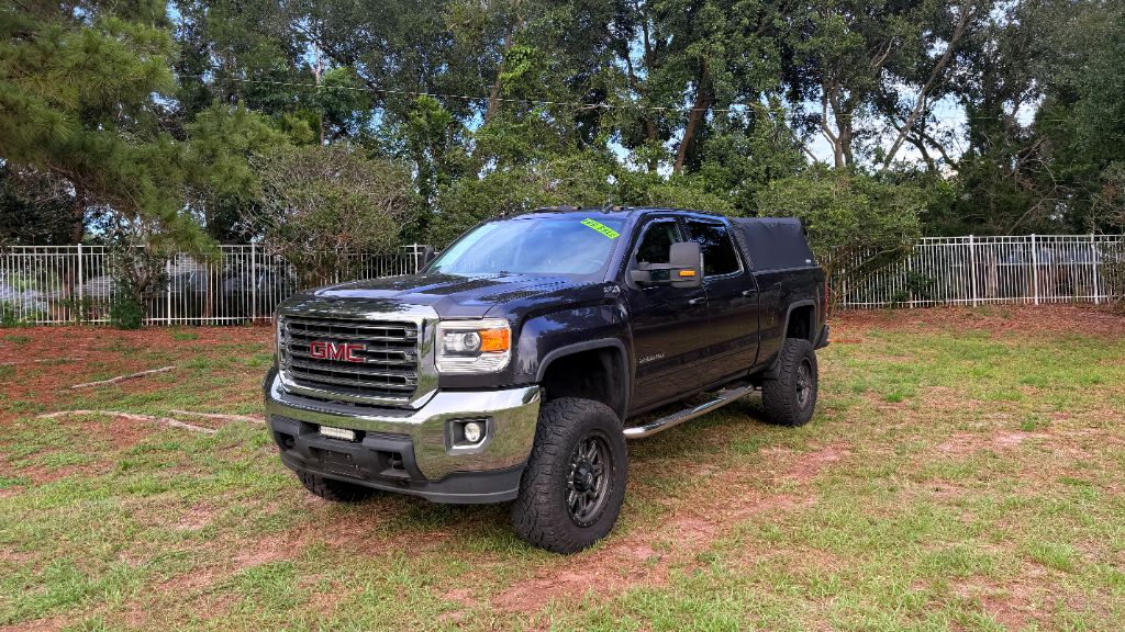 2015 GMC Sierra 4WD Crew Cab Standard Box SLE's photo